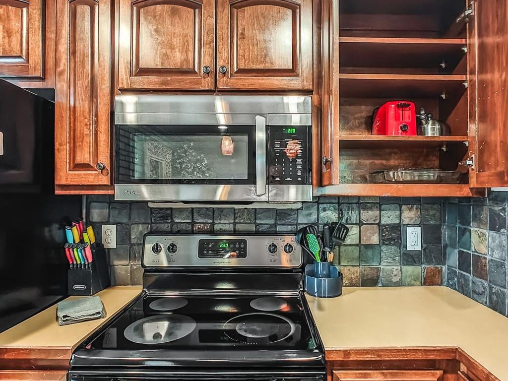 Quiet Plaza Two Bedroom 2 Bathroom Kansas City Dış mekan fotoğraf