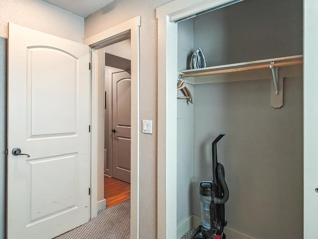 Quiet Plaza Two Bedroom 2 Bathroom Kansas City Dış mekan fotoğraf