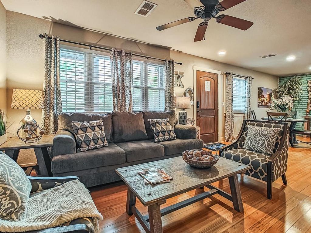 Quiet Plaza Two Bedroom 2 Bathroom Kansas City Dış mekan fotoğraf